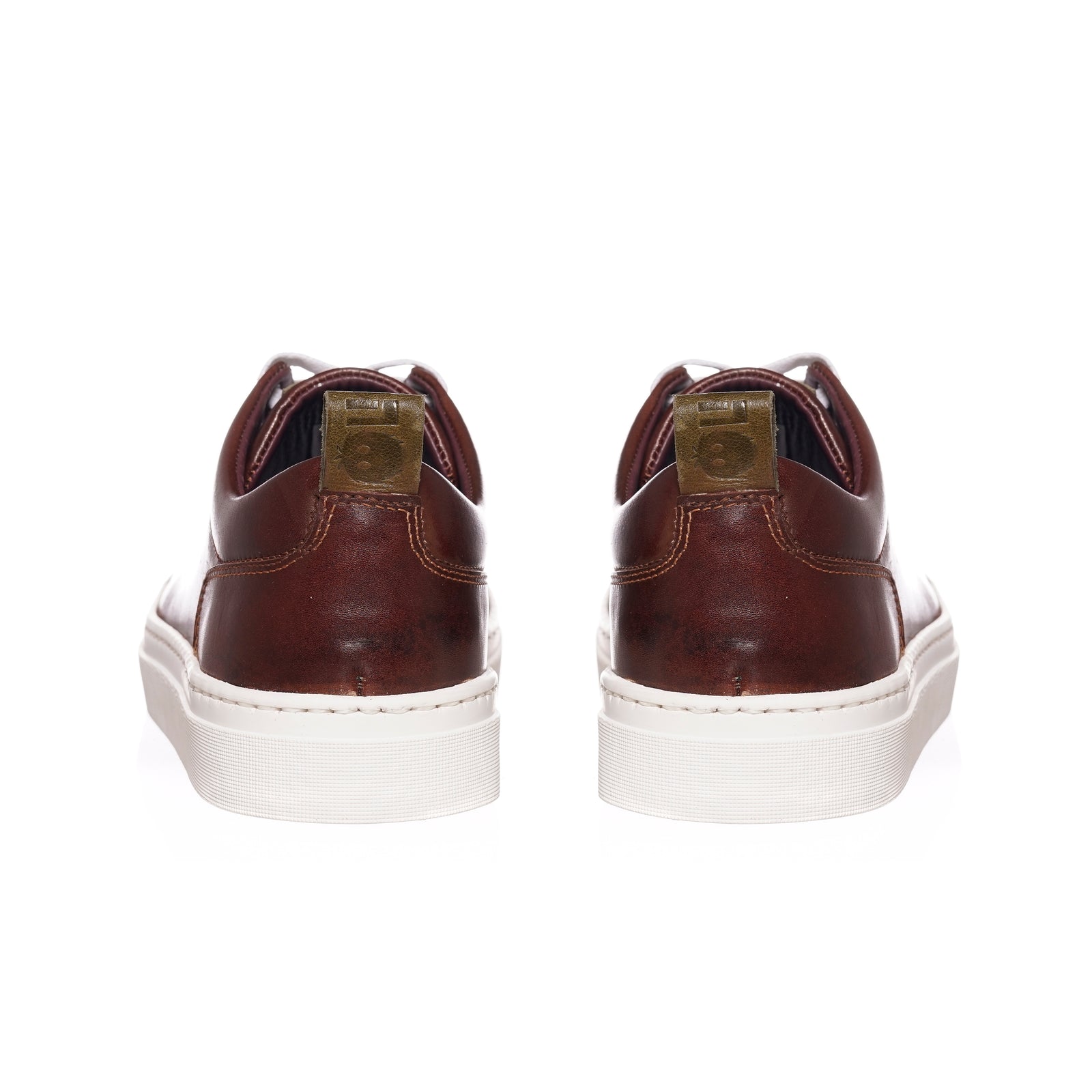 Zapatilla Calán Castaño Planta Blanca