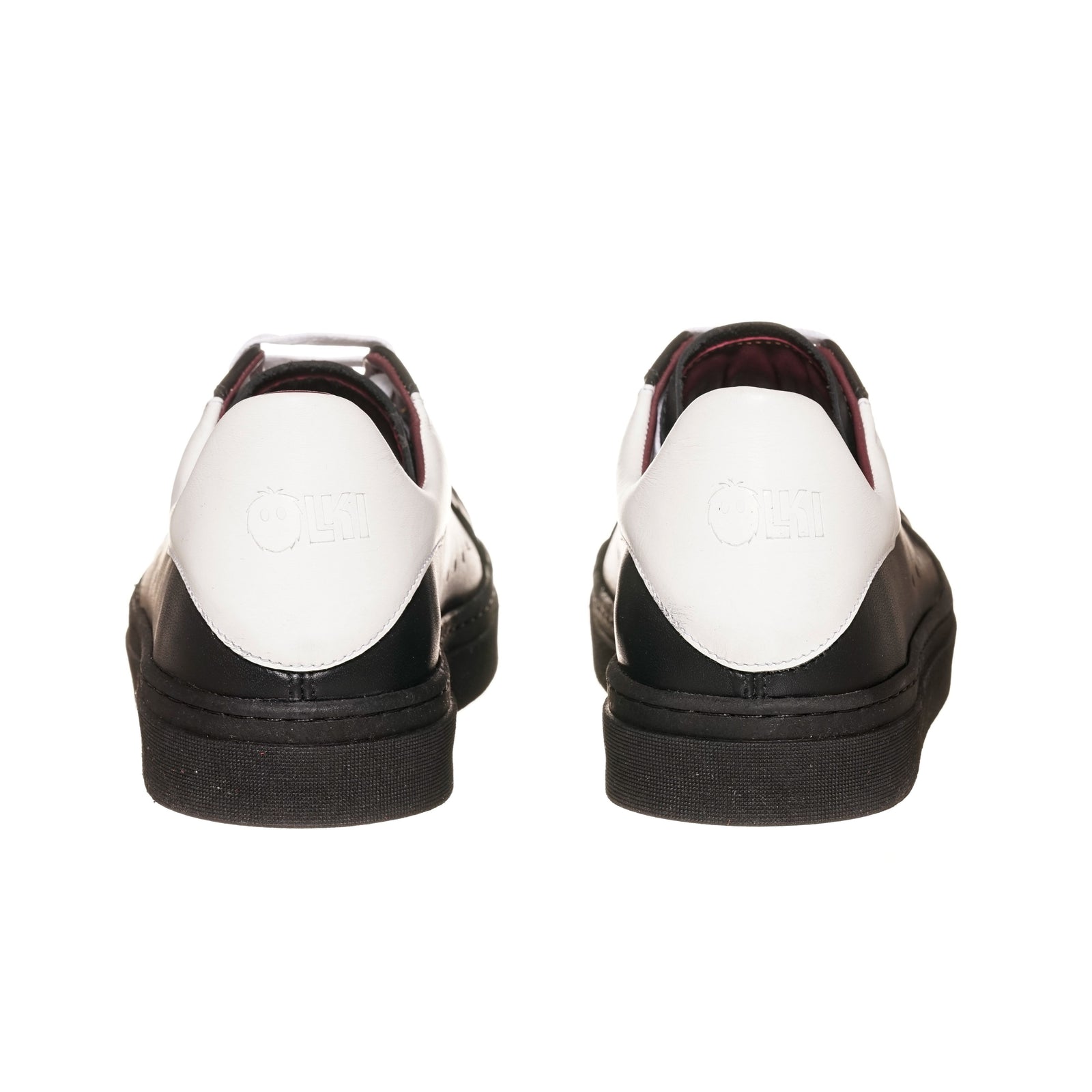 Zapatilla Nevado Negra Talonera Blanca