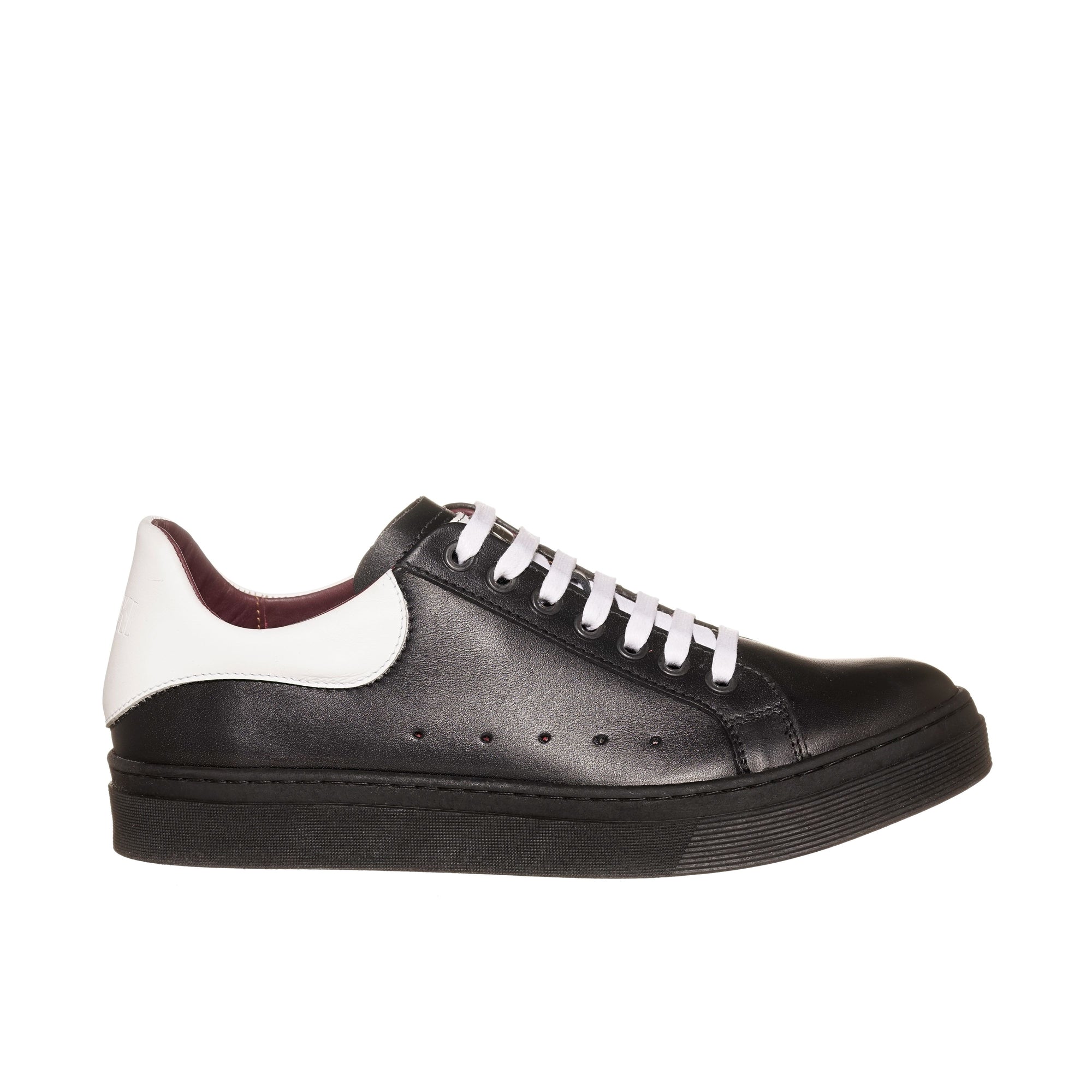 Zapatilla Nevado Negra Talonera Blanca