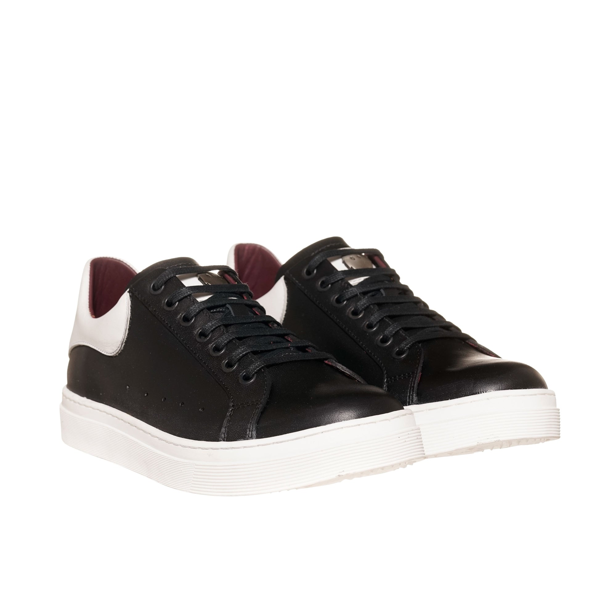 Zapatilla Nevado Negra Talonera Blanca