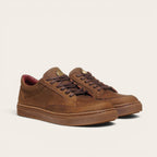 Zapatilla OLKI La Campana camel de cuero natural con cordones de algodón encerado y planta de caucho antideslizante.