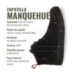Zapatilla OLKI Manquehue negra de cuero nobuk con cordones, planta de caucho y plantilla antibacteriana. Diseño urbano.