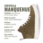 Zapatilla OLKI Manquehue verde musgo de cuero con cordones blancos y planta blanca gruesa. Diseño urbano.