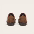 Zapatilla OLKI Tronador camel de cuero de vacuno con suela de caucho antideslizante y forro guinda.