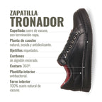 Zapatilla negra de cuero vacuno con cordones de algodón encerado y suela de caucho antideslizante de OLKI.