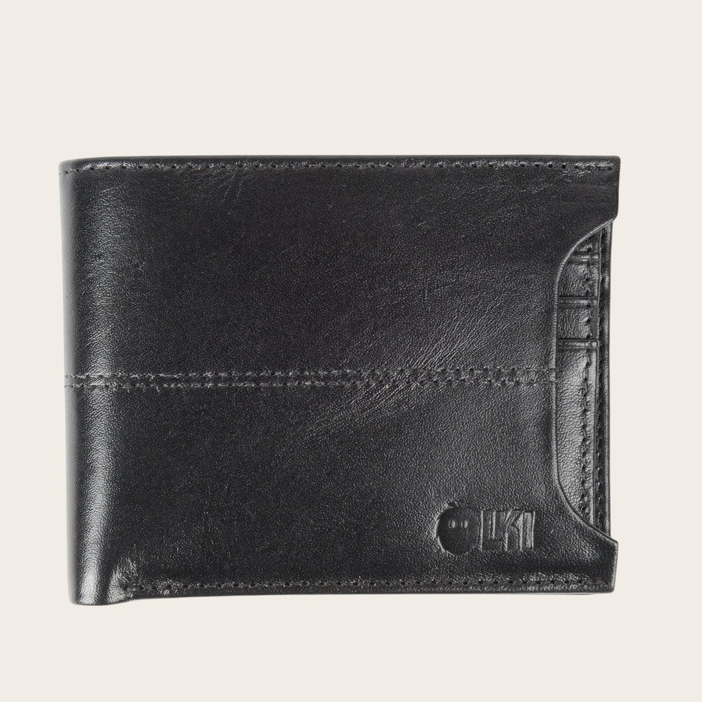 Billetera OLKI Ancoa Negro de cuero con costuras reforzadas y logo grabado. Diseño minimalista y funcional para hombre.