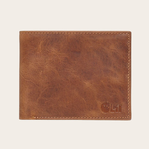 Billetera OLKI Ñuble Habano de cuero marrón con logo grabado. Diseño plegable con múltiples ranuras para tarjetas.