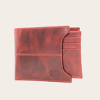 Billetera Ancoa Rojo de cuero de OLKI con múltiples ranuras para tarjetas y costuras decorativas.