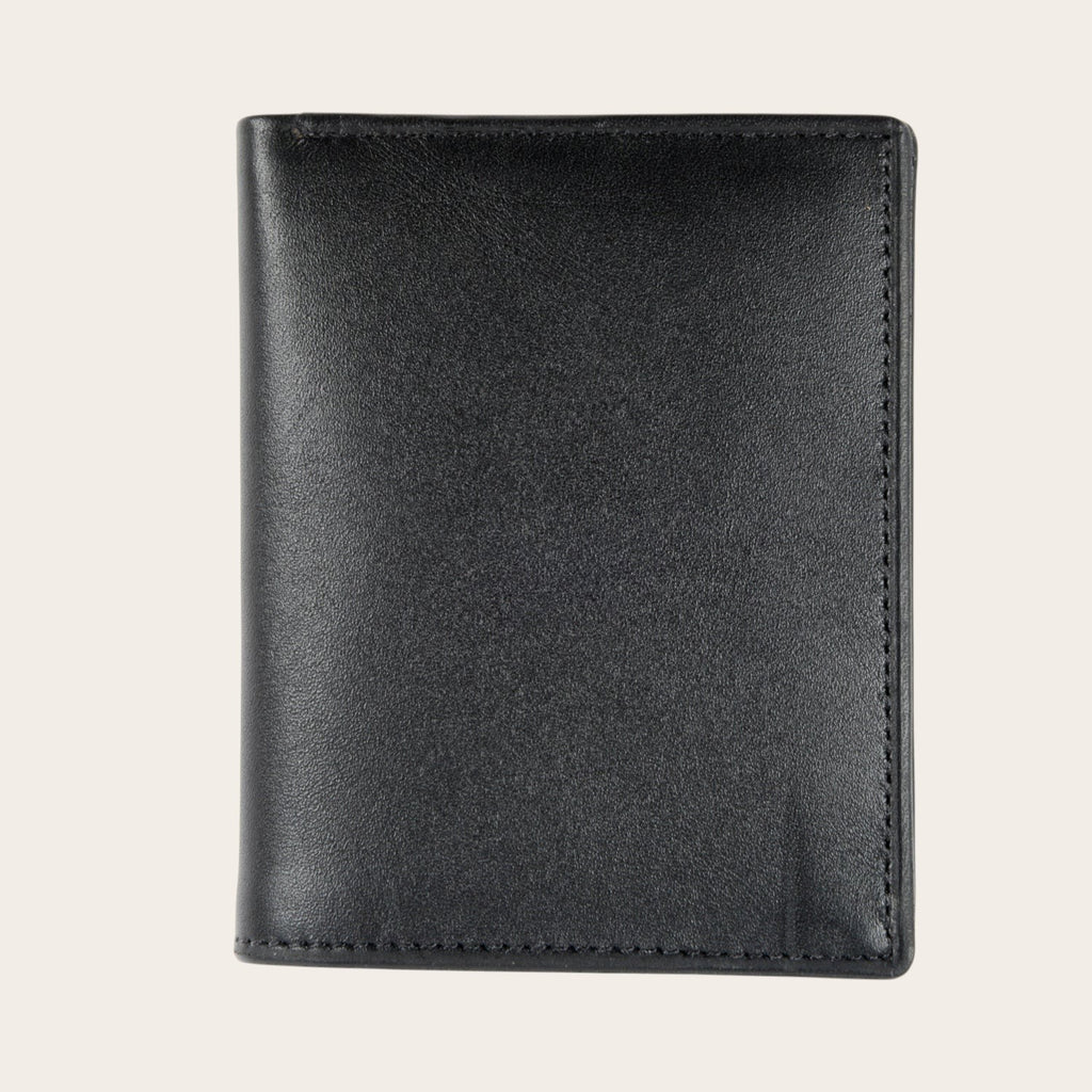 Billetera vertical OLKI Maule Negro de cuero con múltiples ranuras para tarjetas.