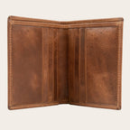 Billetera vertical OLKI Maule Habano de cuero genuino en color marrón con múltiples ranuras para tarjetas.