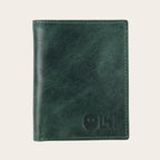 Billetera vertical OLKI verde de cuero de vacuno con 6 espacios para tarjetas y separador de billetes.