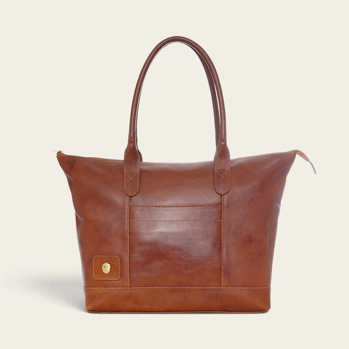 Cartera de hombro OLKI modelo Tulipán en cuero color castaño con diseño estructurado y asas largas