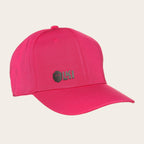 Gorra OLKI fucsia de tejido liso con visera curva y logo frontal en relieve. Estilo unisex.
