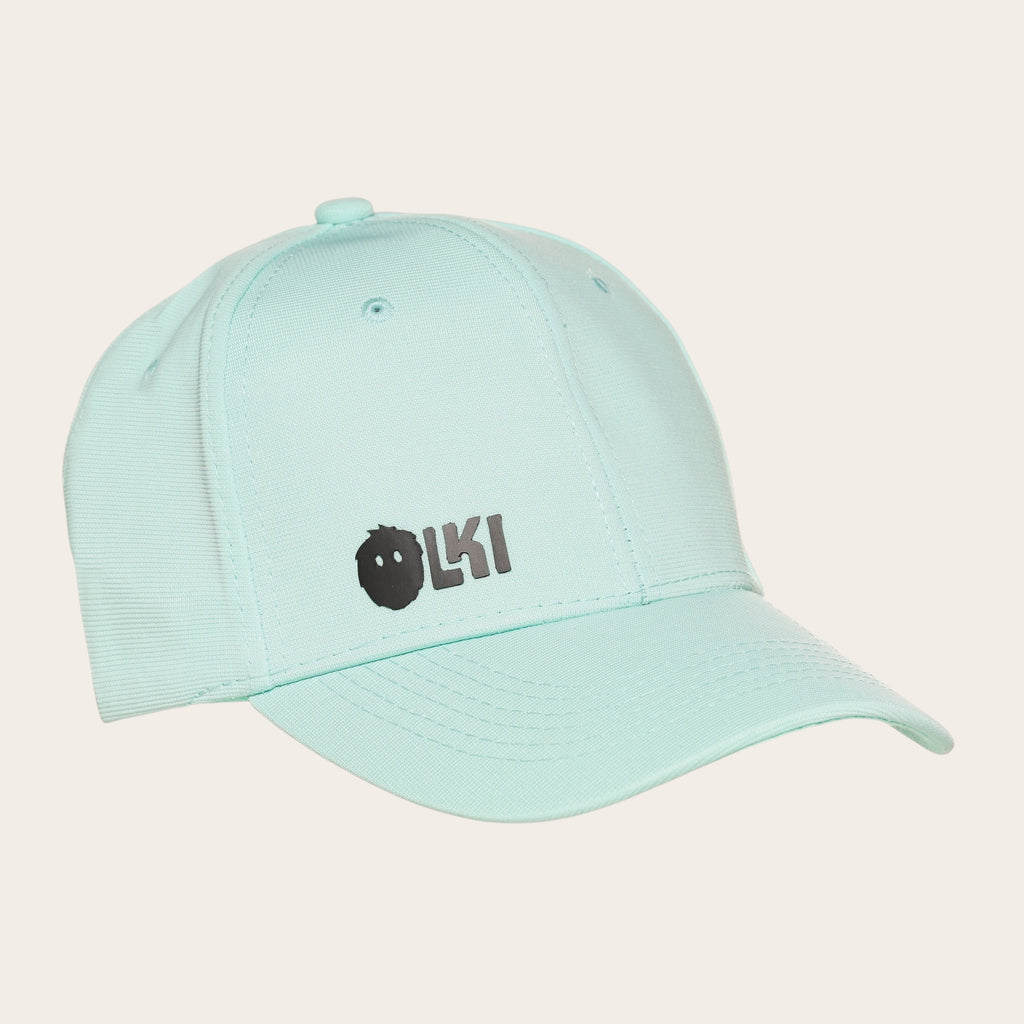 Gorra OLKI unisex color menta con logo frontal en relieve y visera curva. Ideal para uso diario y actividades al aire libre.