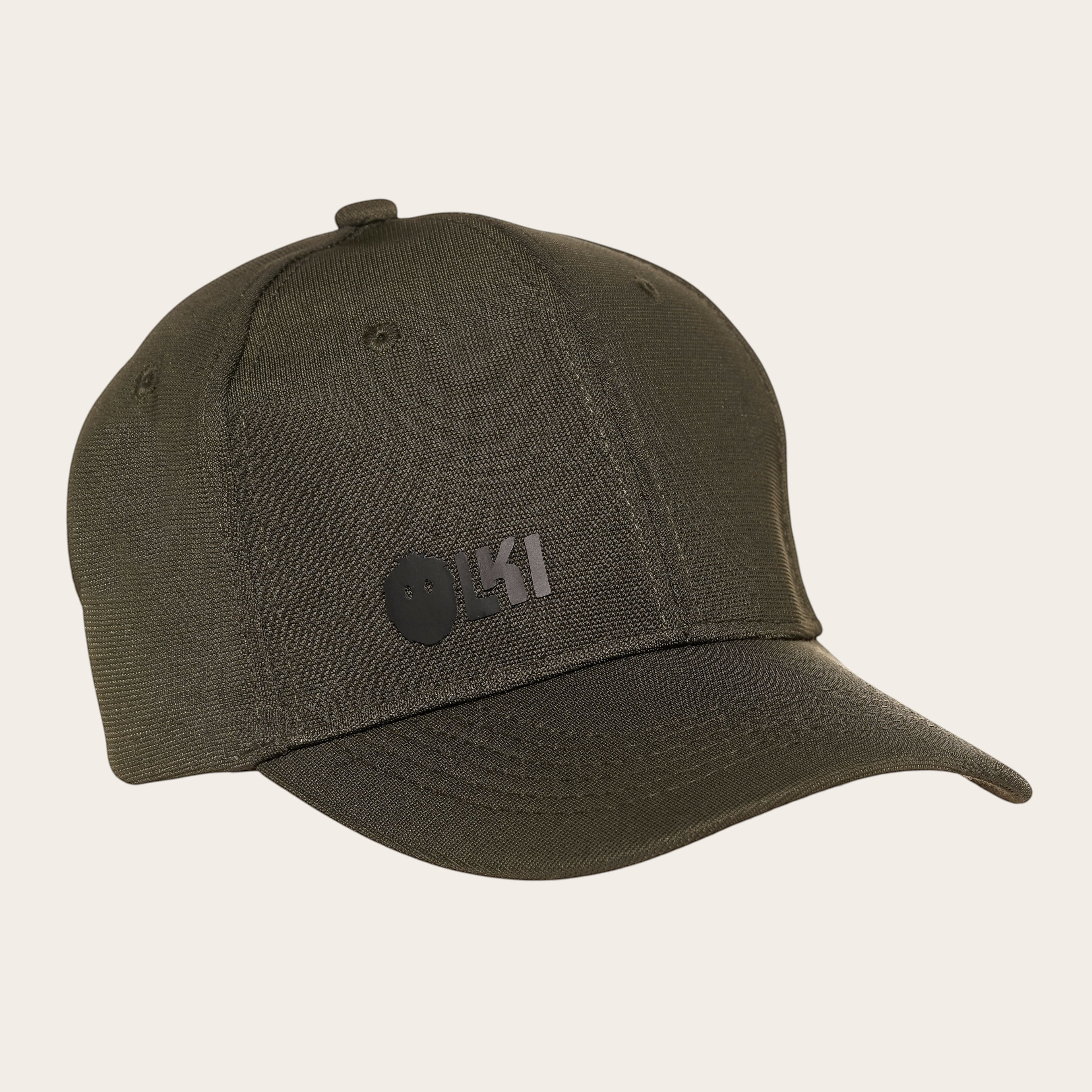 Gorra unisex OLKI Tamarugal verde de tejido con visera curva y logo frontal en relieve. Estilo moderno y versátil.