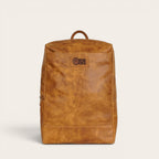 Mochila OLKI Imperial Caramel de cuero con compartimento principal espacioso y tirantes de cuero.