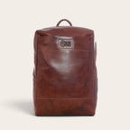 Mochila OLKI Imperial de cuero natural color castaño con diseño estructurado y logo frontal grabado