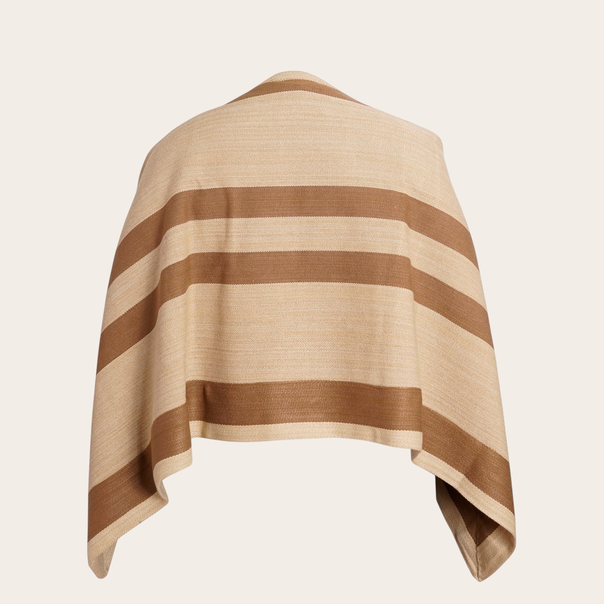 Manta de lana premium OLKI beige con rayas marrones, tejida a mano, ideal para climas fríos.