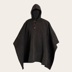Poncho clásico de lana premium OLKI gris con capucha y tres botones de madera en el cuello.
