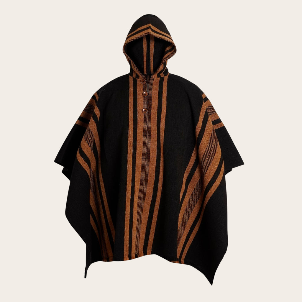 Poncho clásico de lana premium OLKI negro con rayas marrones y capucha. Cierre de dos botones.