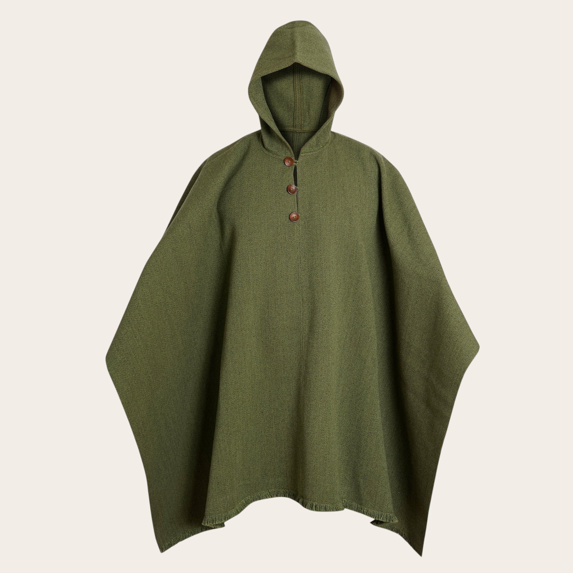 Poncho clásico verde de lana OLKI con capucha y cierre de botones de madera. Textura firme y caída elegante.